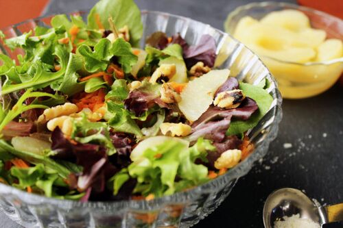 Cobb salad with pears