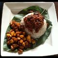 Ofada rice with fried plantain and beef