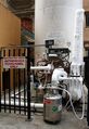 Liquid nitrogen tank